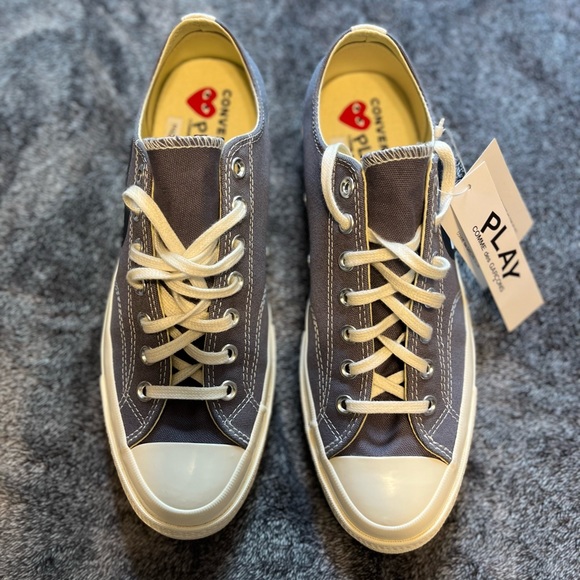 Converse x Comme des Garçons PLAY Chuck 70 - Picture 12 of 13
